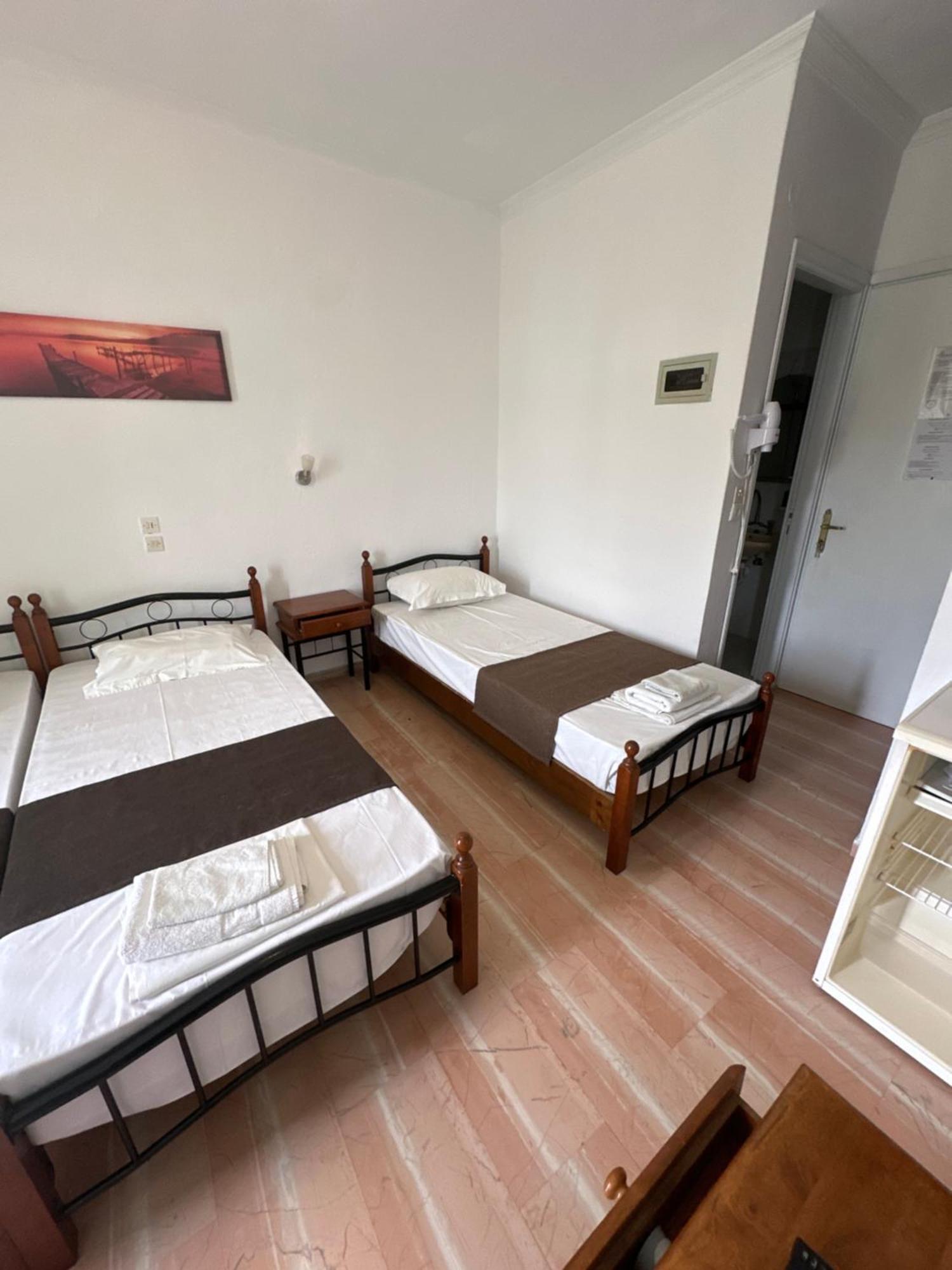 Pansion Angela Guest house Skiathos Town